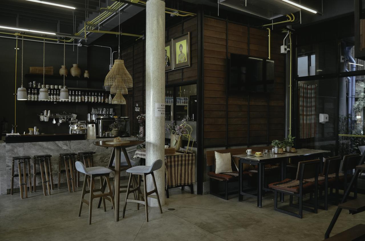 Whereder Poshtel Udon Thani Exterior photo