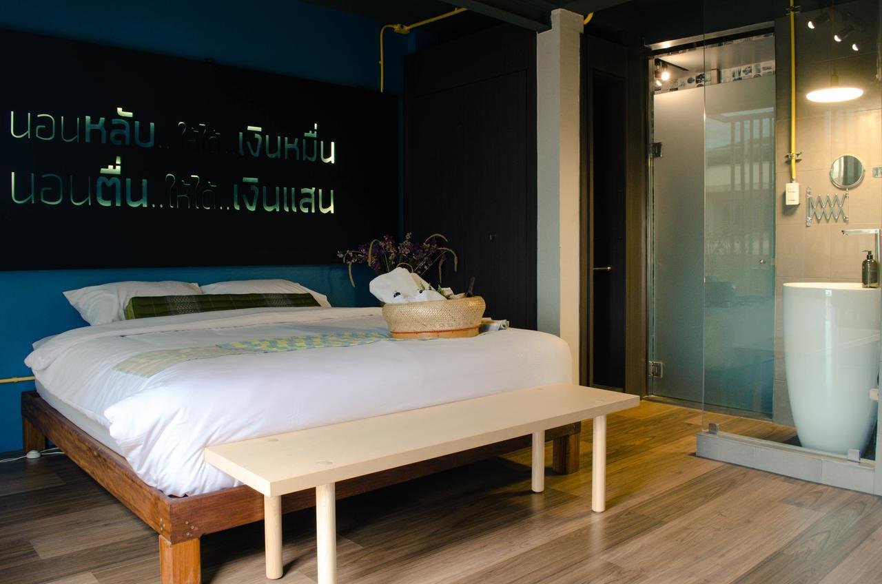 Whereder Poshtel Udon Thani Exterior photo