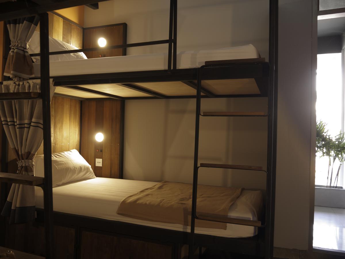 Whereder Poshtel Udon Thani Exterior photo