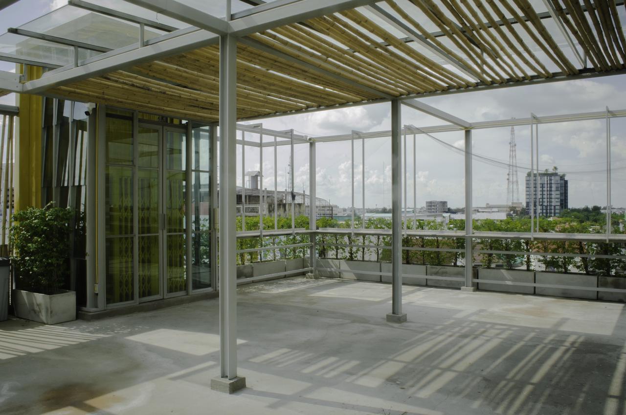 Whereder Poshtel Udon Thani Exterior photo